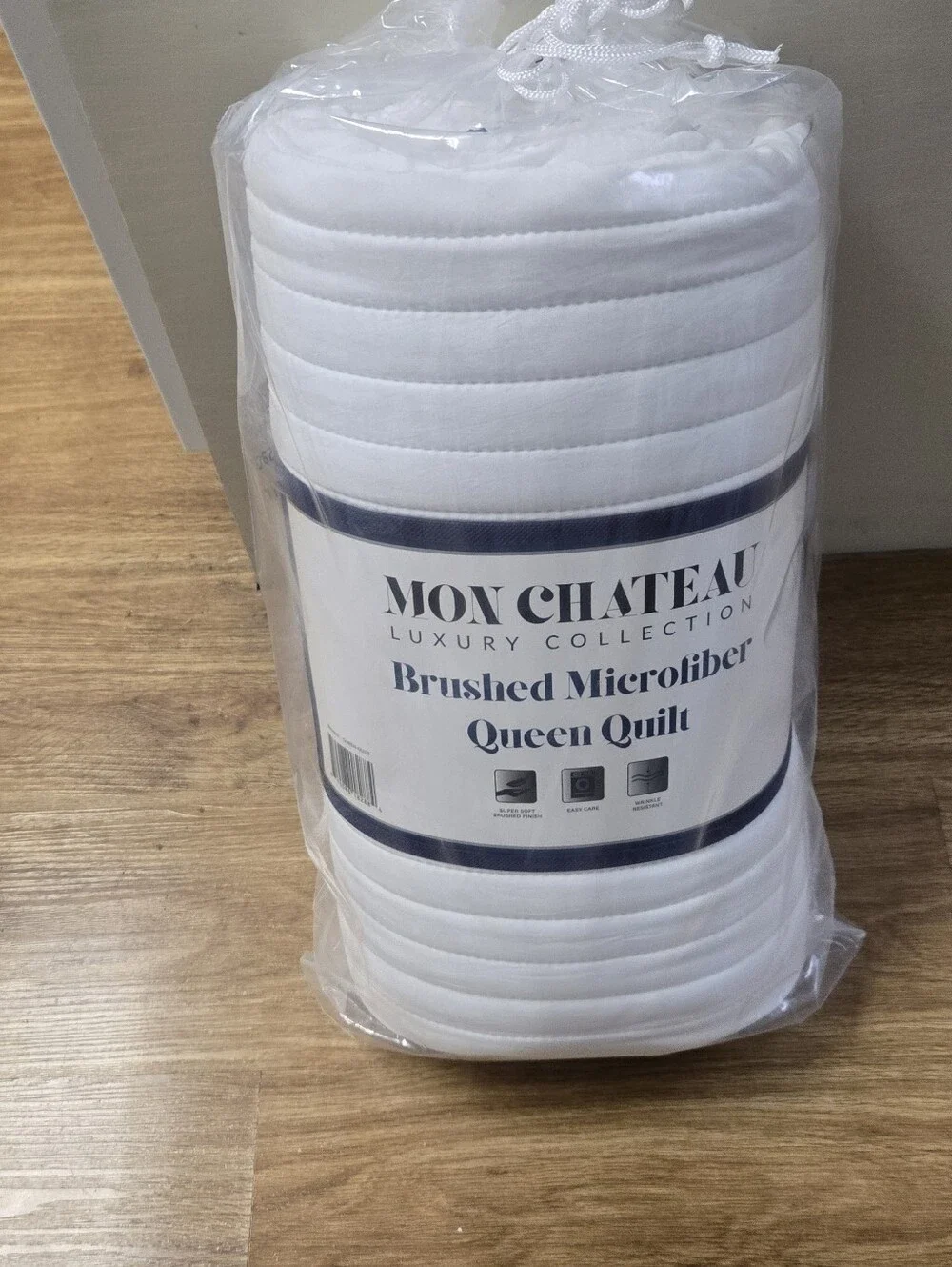 White Brushed Microfiber Queen Quilt